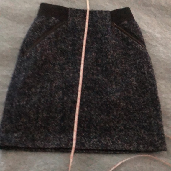 Halogen navy/grey boucle skirt - Picture 2 of 7
